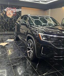 ڤۆڵکسواگن ئەتڵەس کرۆس سپۆرت